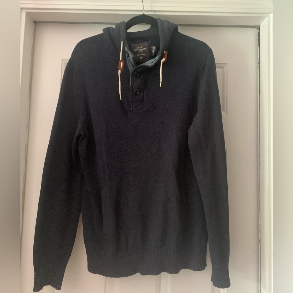 H & M L. O. G. G men’s hoodie size M